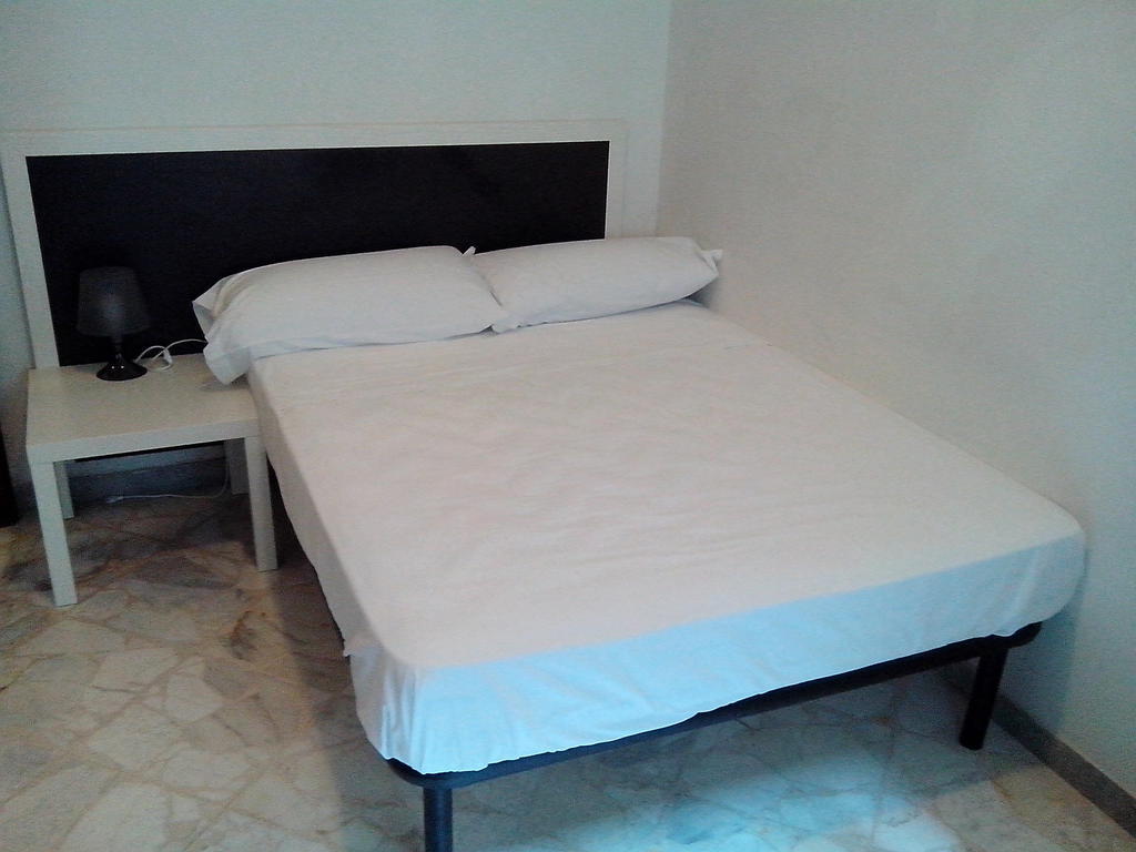 Greta Bed And Breakfast Μπάρι Δωμάτιο φωτογραφία
